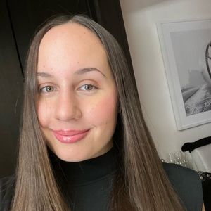 Meet your Posher, Jillian